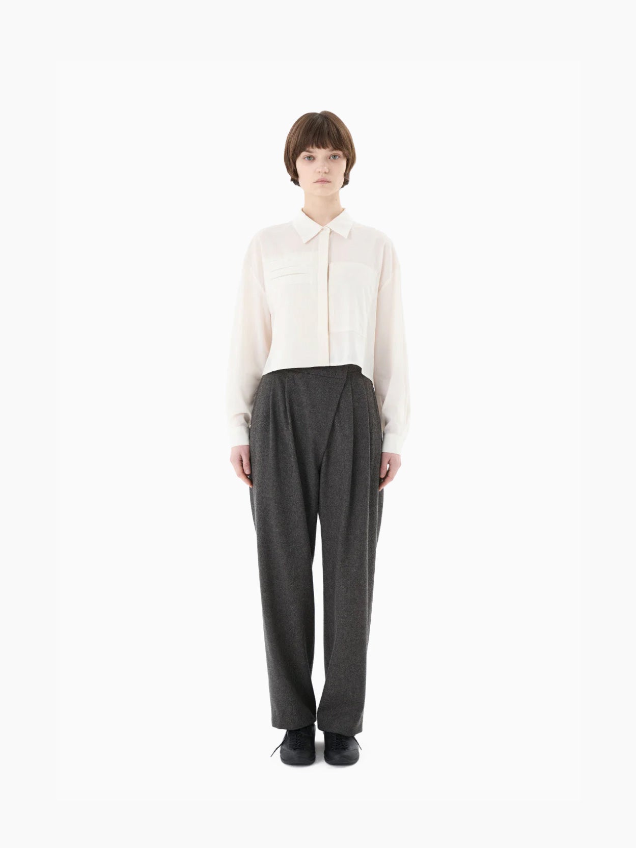 Drawer Pocket Crop Shirt Ivory