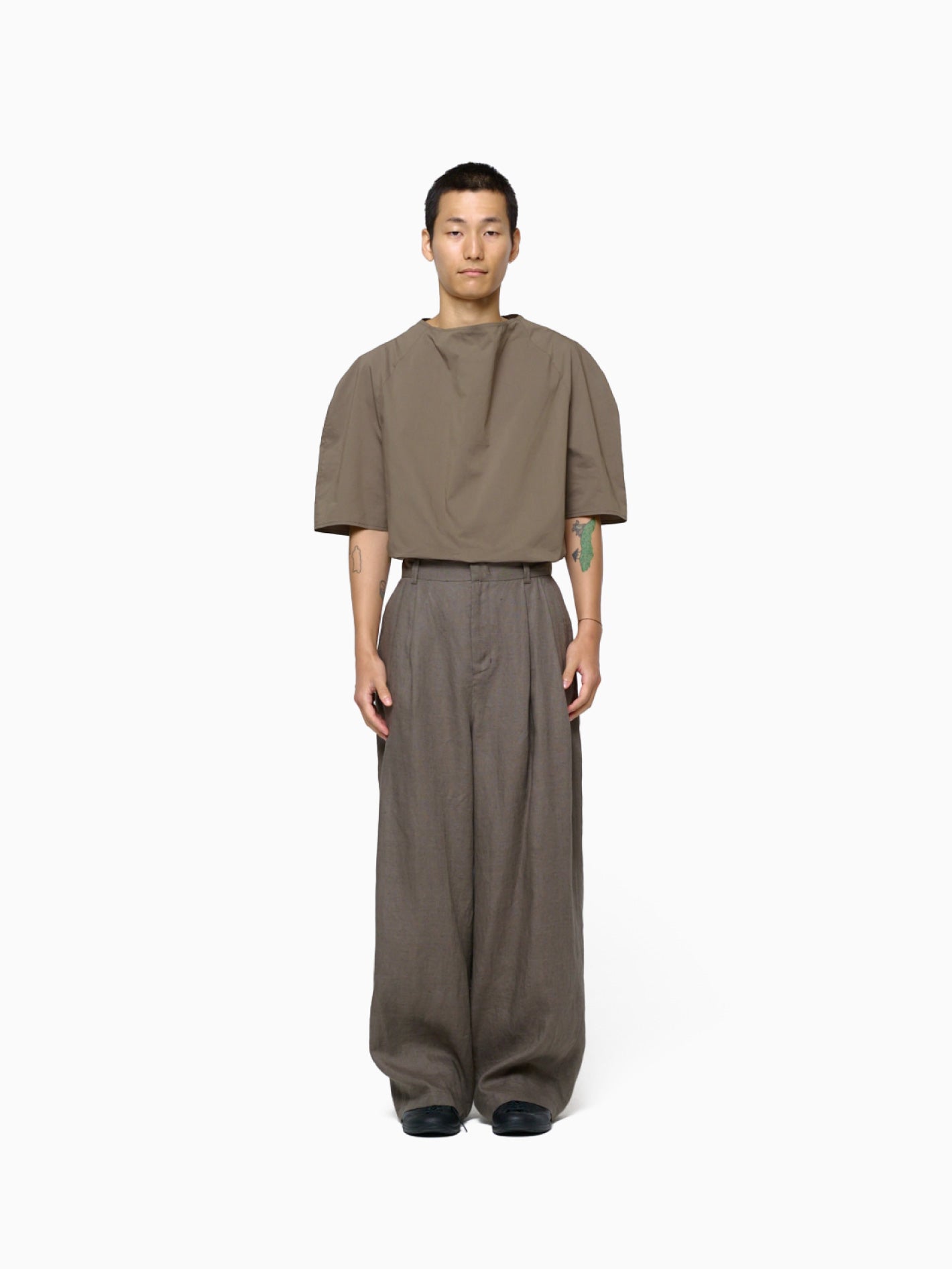 Linen Two Tuck Wide Pants Khaki