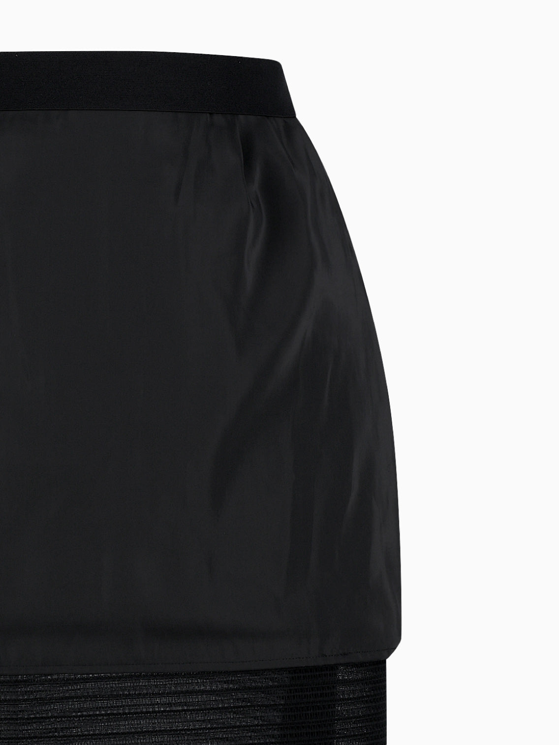 Pleats Curved Skirt Black
