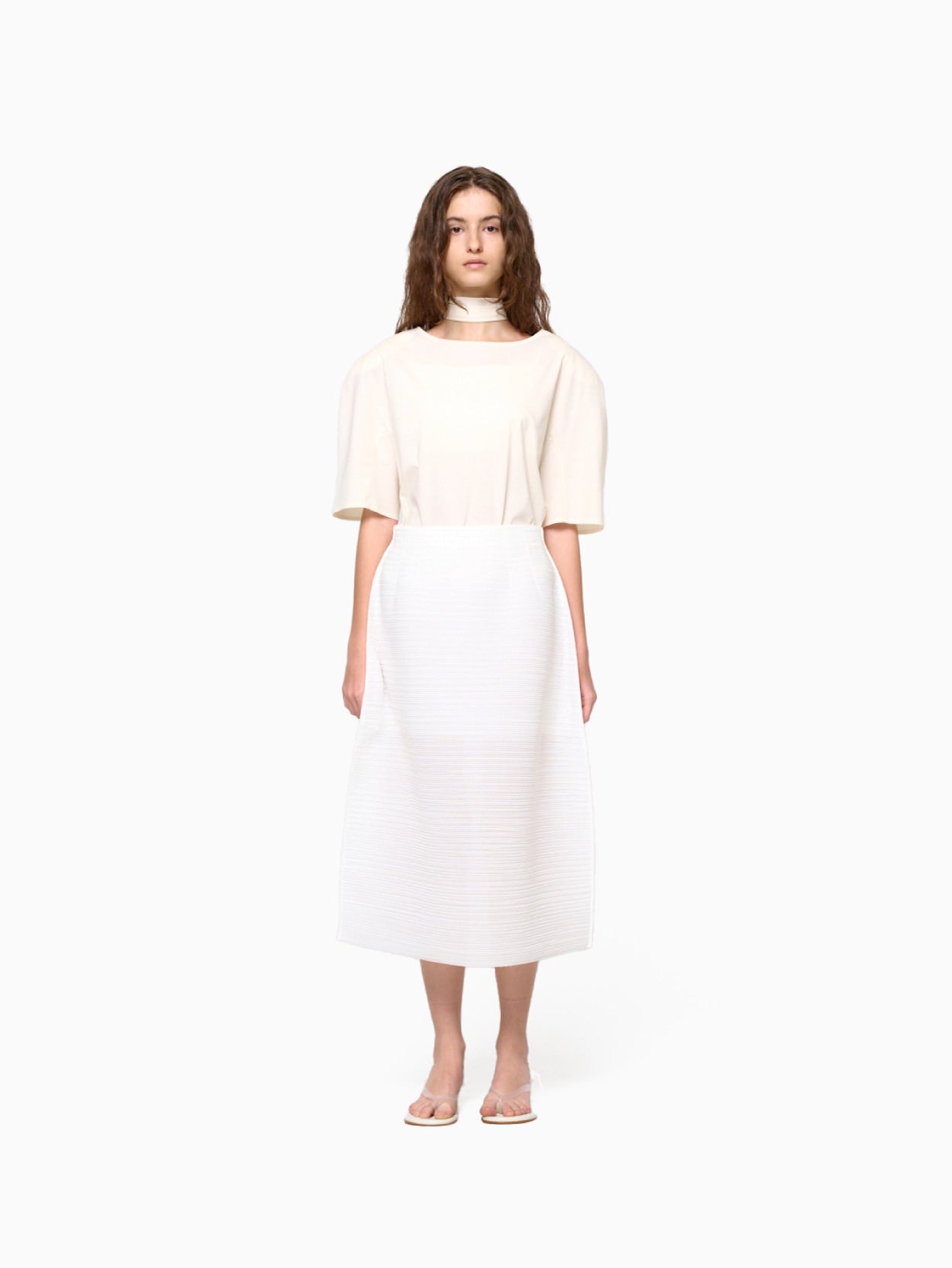 Pleats Curved Skirt White