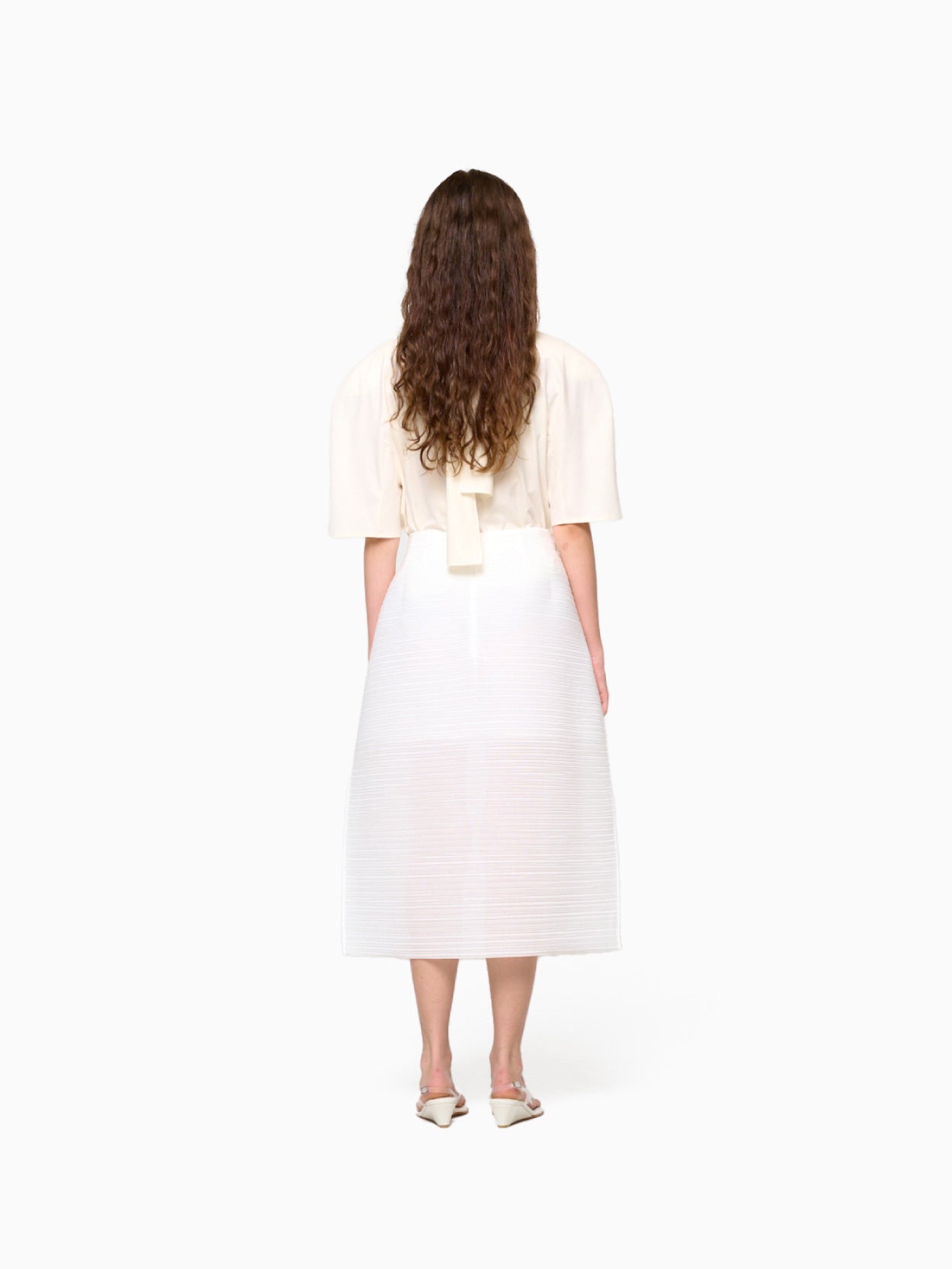 Pleats Curved Skirt White