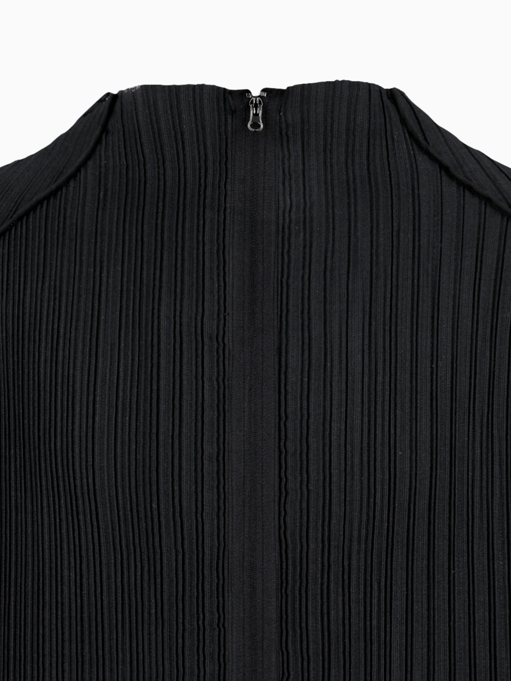 Pleats Zip-UP Jumper Black