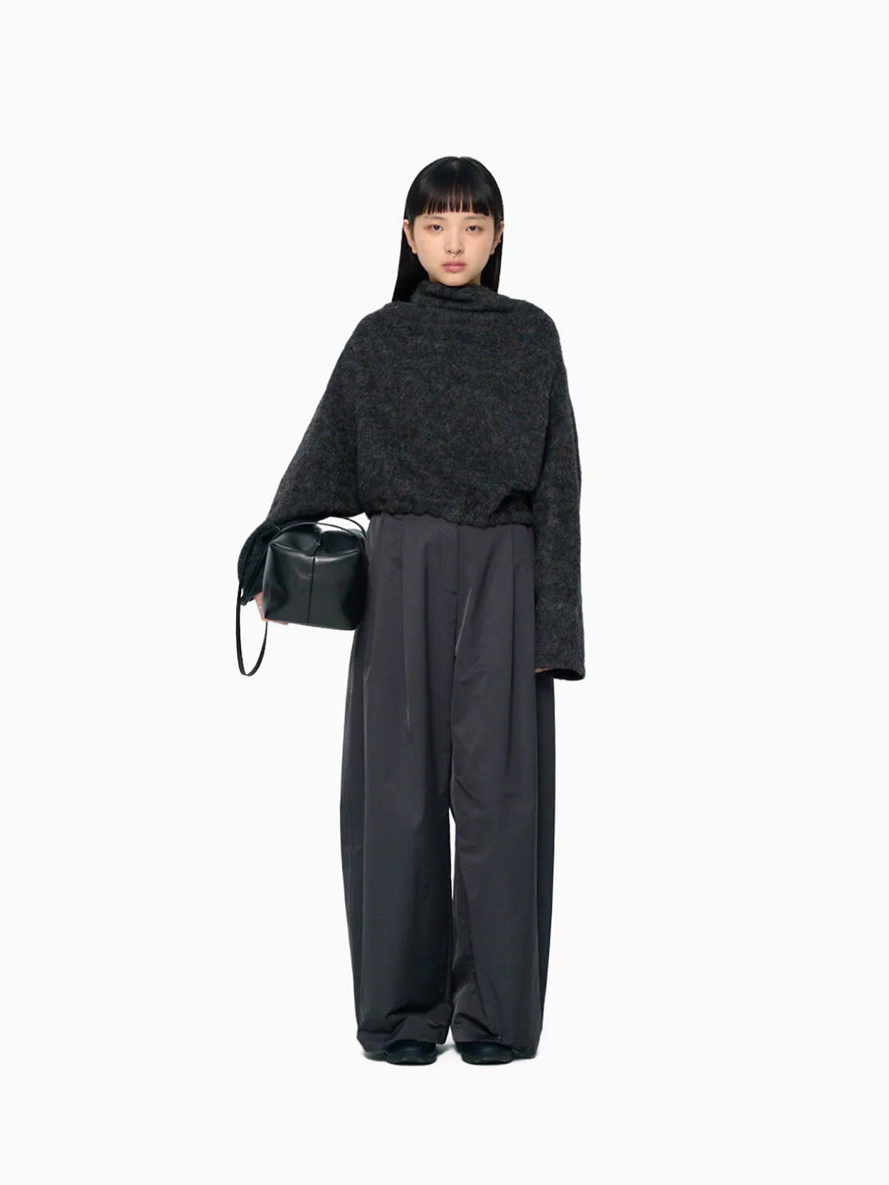 Two Tuck Balloon Pants Charcoal