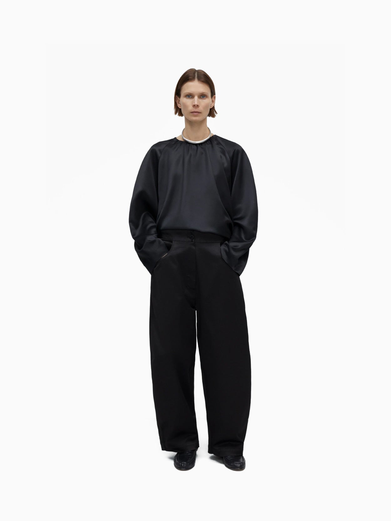 Satin Curved Pants Black