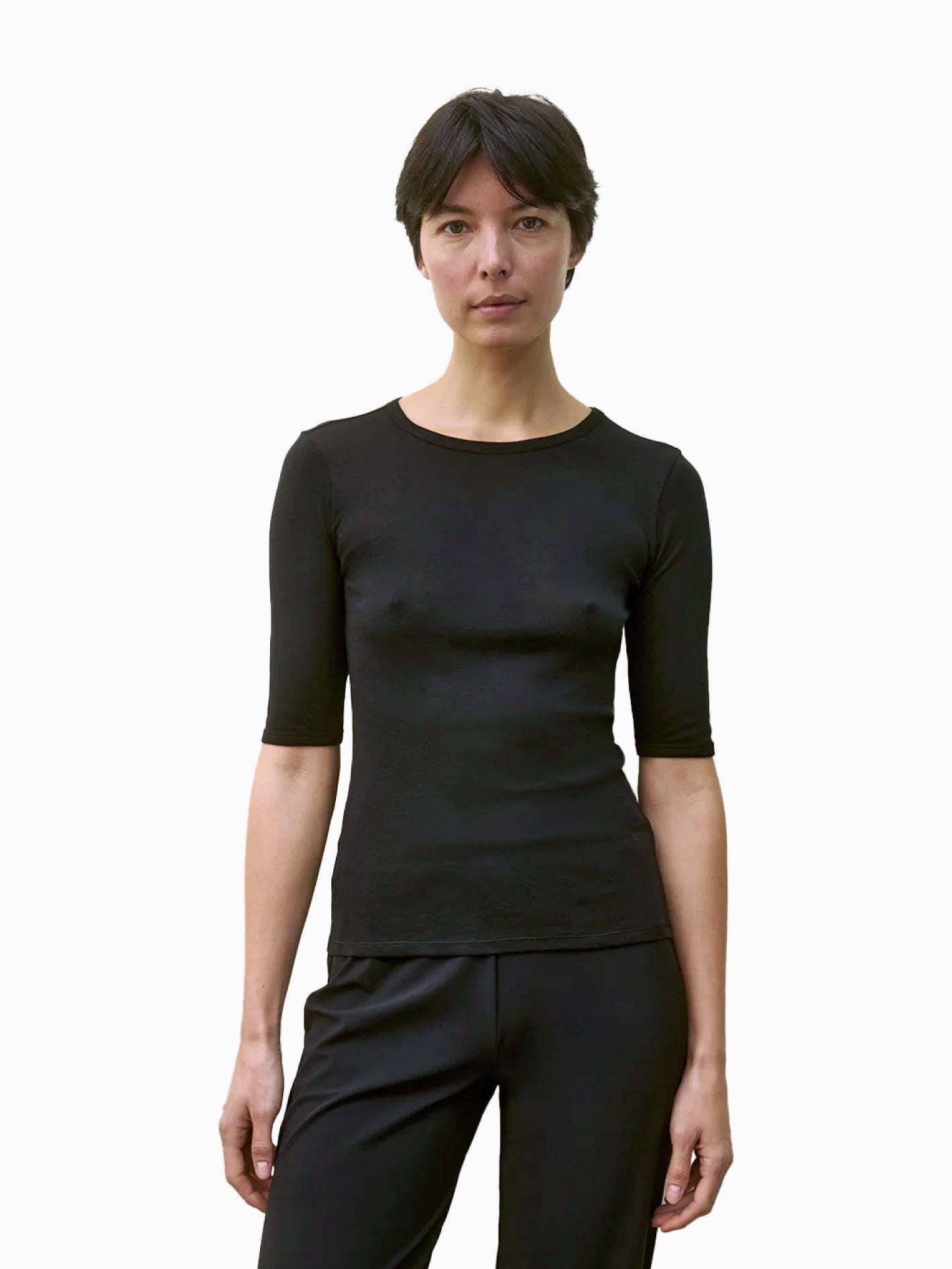 Anna Tee Black
