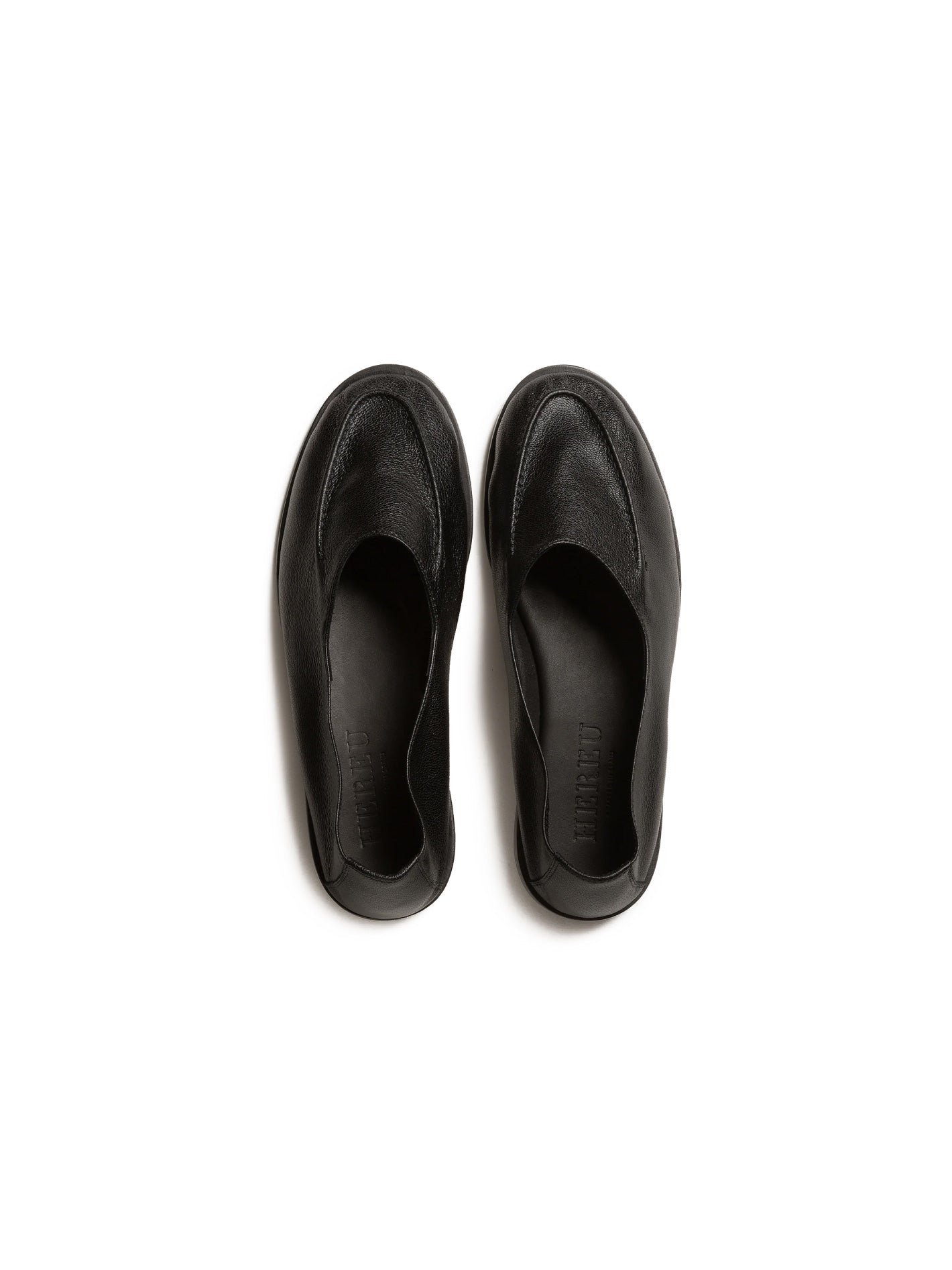 Juliol Supple Shiny Loafer Black