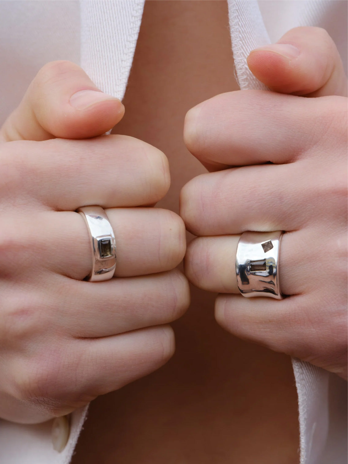 Liso  Smoky Quartz Ring
