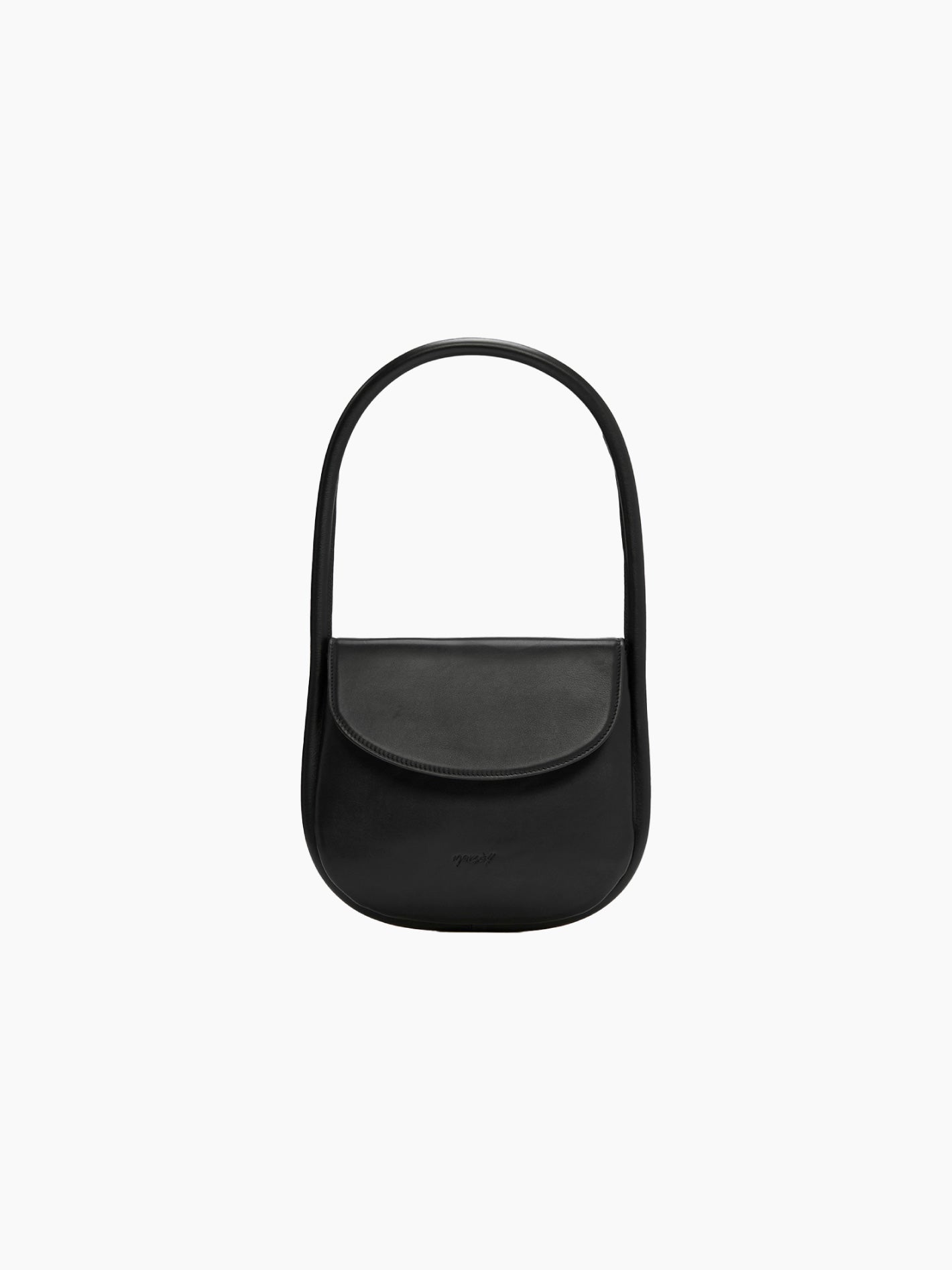 Marsèll's Mezzotonda Hand Bag Black exemplifies refined minimalism with its curved top and single strap. Crafted from 100% leather, this sleek black handbag features a flap closure and a smooth, modern design. Its elegant and contemporary style makes it ideal for both casual and formal occasions.