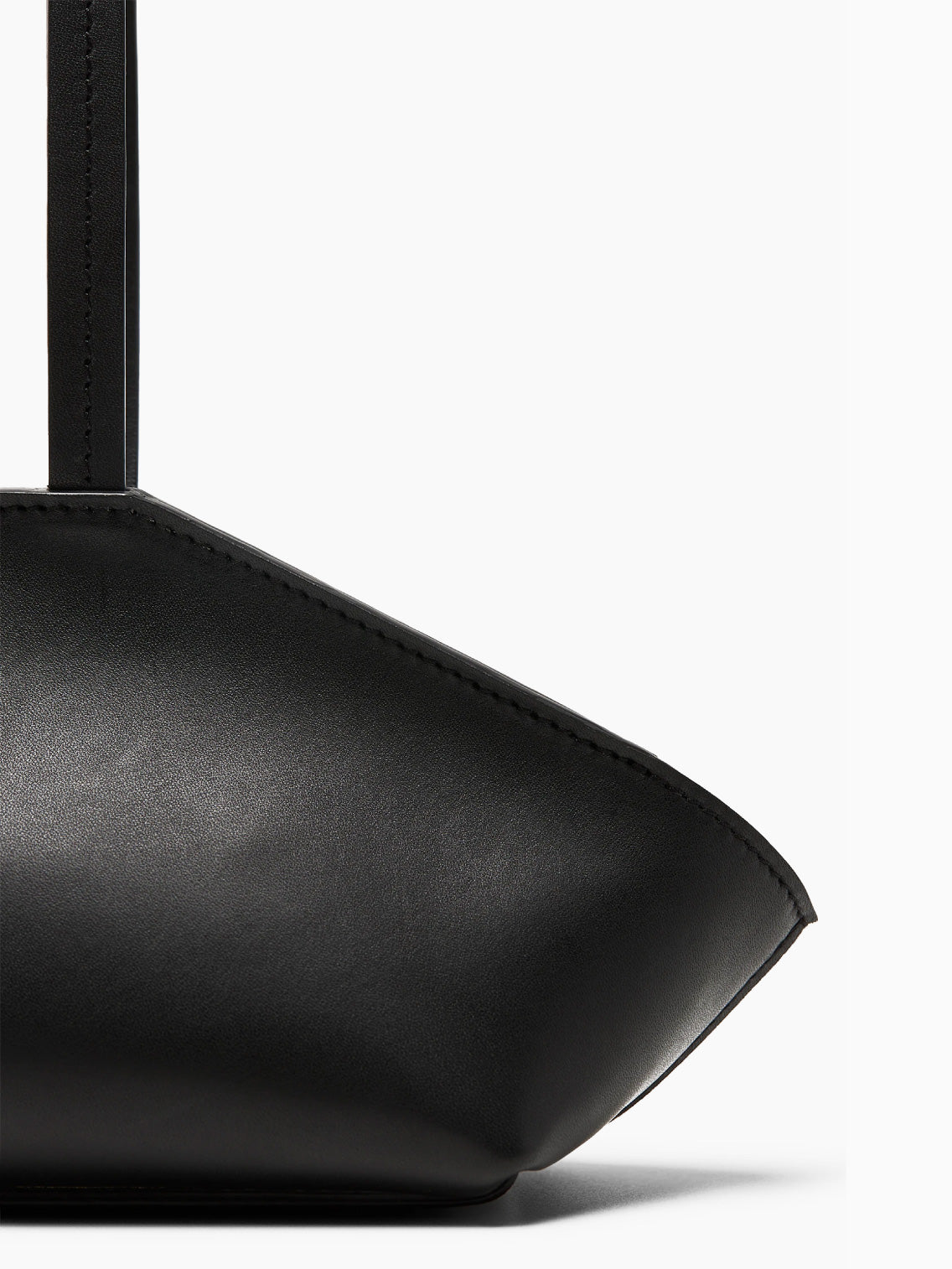 Sapi Shoulder Bag Leather Black