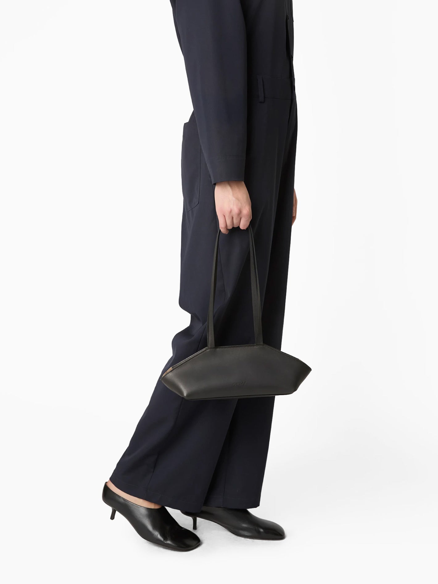 Sapi Shoulder Bag Leather Black