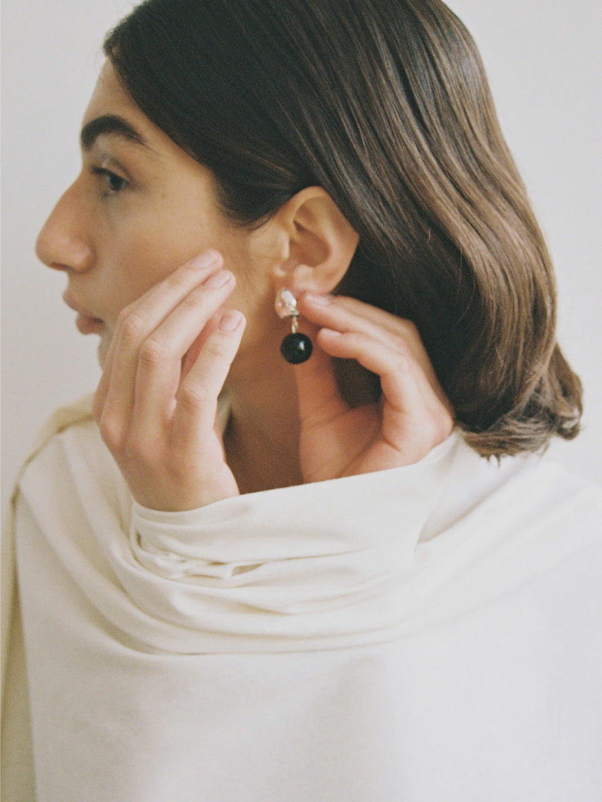 Ava Earrings Onyx